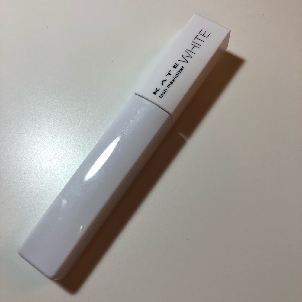 Kate lash maximizer/primer